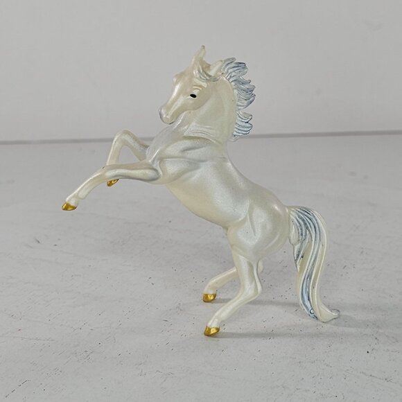 Breyer Stablemate Fantasy Play Set Pegasus Horse #5911 *Missing Wings* - Picture 2 of 8